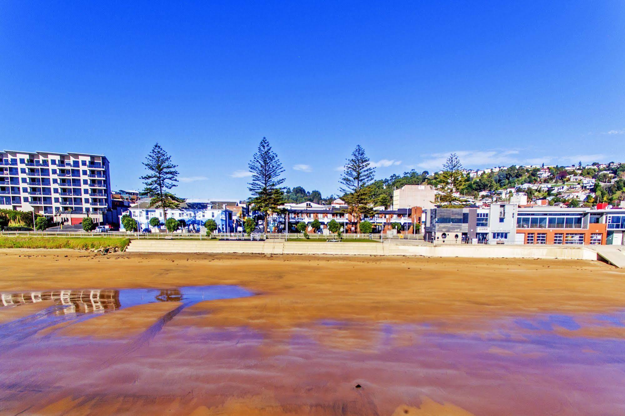 بورني Beachfront Voyager Motor Inn المظهر الخارجي الصورة